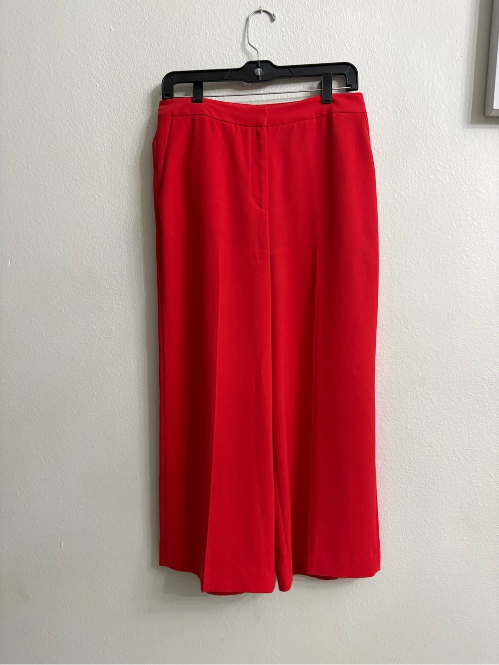 Halogen Red Wide Leg Cropped Pants Women’s Size 6 High Rise Pull-On